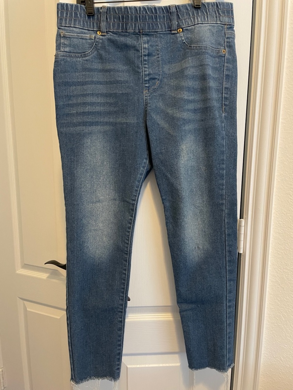 just be Mid Blue Cropped Stretch Denim Jeans